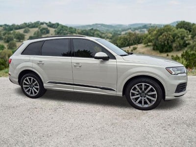 2023 Audi Q7 Premium Plus 45 TFSI quattro