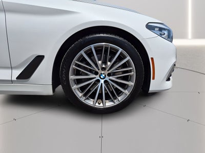 2018 BMW 5 Series 540i