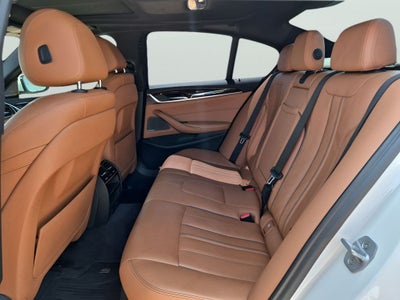 2018 BMW 5 Series 540i