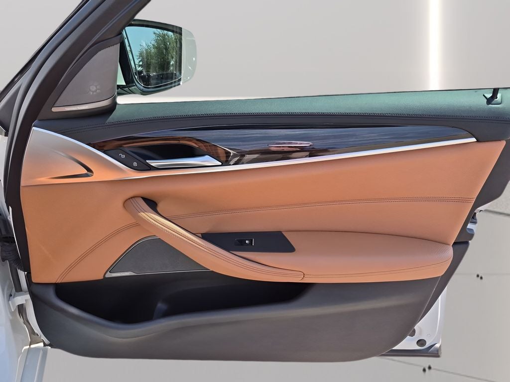 2018 BMW 5 Series 540i