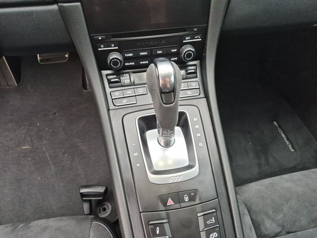 2018 Porsche 911 Carrera GTS