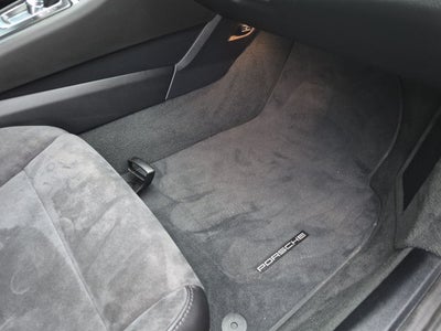 2018 Porsche 911 Carrera GTS
