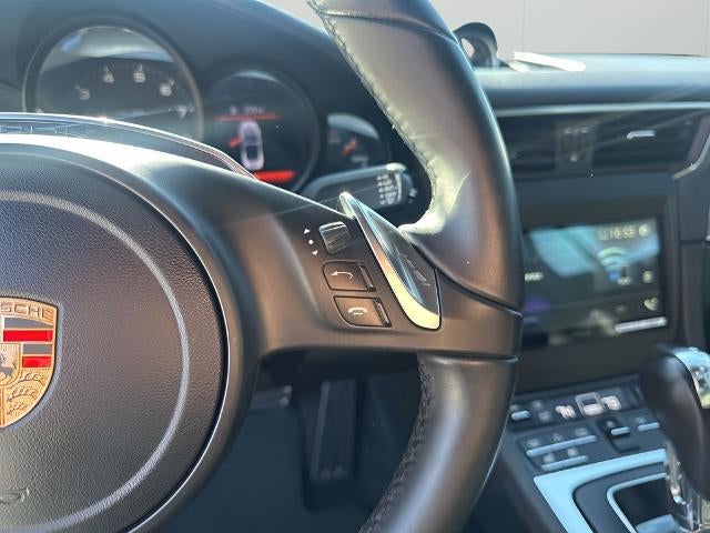 2013 Porsche 911 2dr Cabriolet Carrera