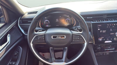 2022 Jeep Grand Cherokee Altitude
