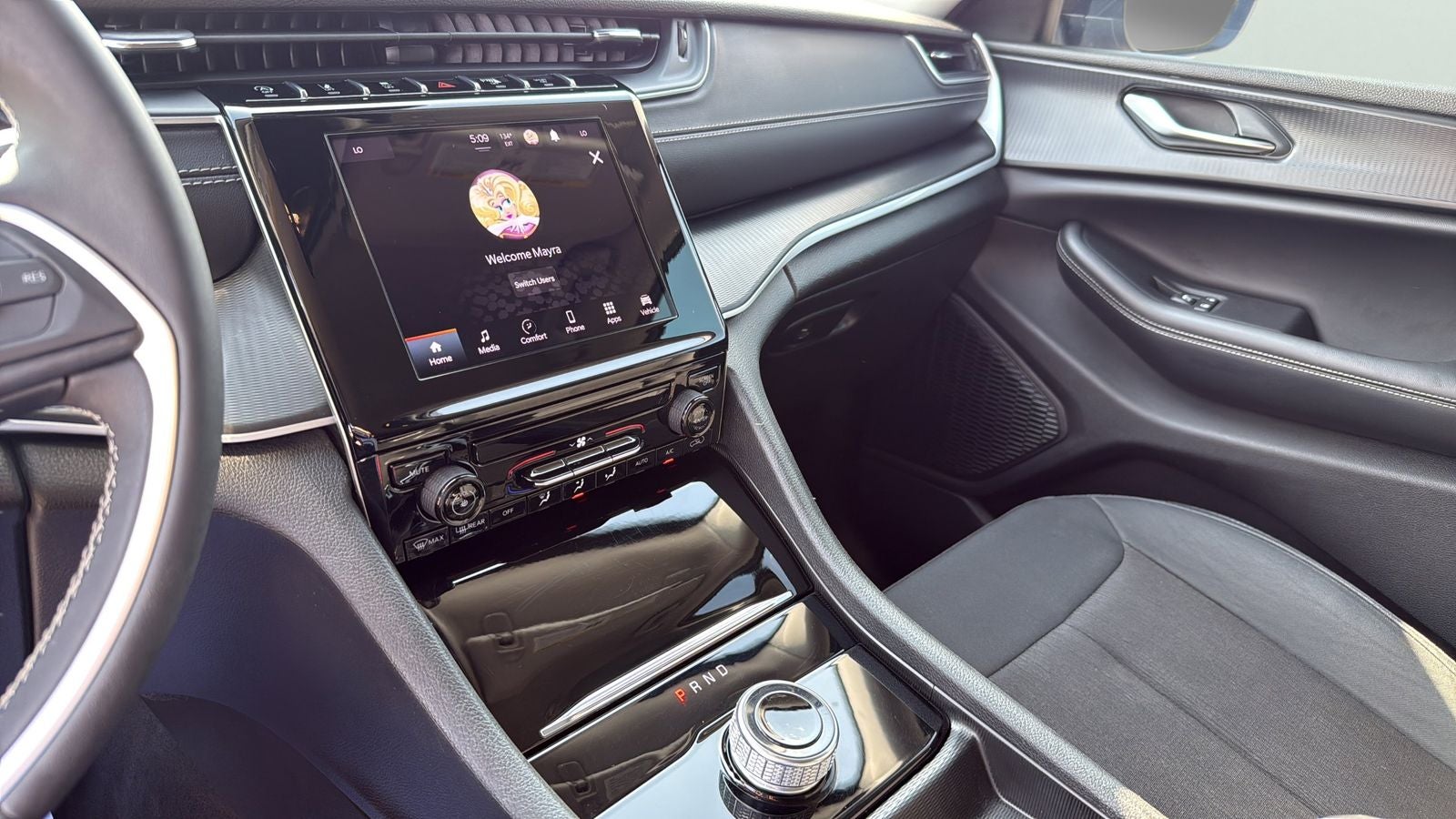 2024 Jeep Grand Cherokee L Laredo