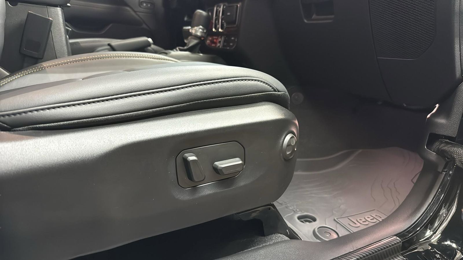 2025 Jeep Wrangler Rubicon 392