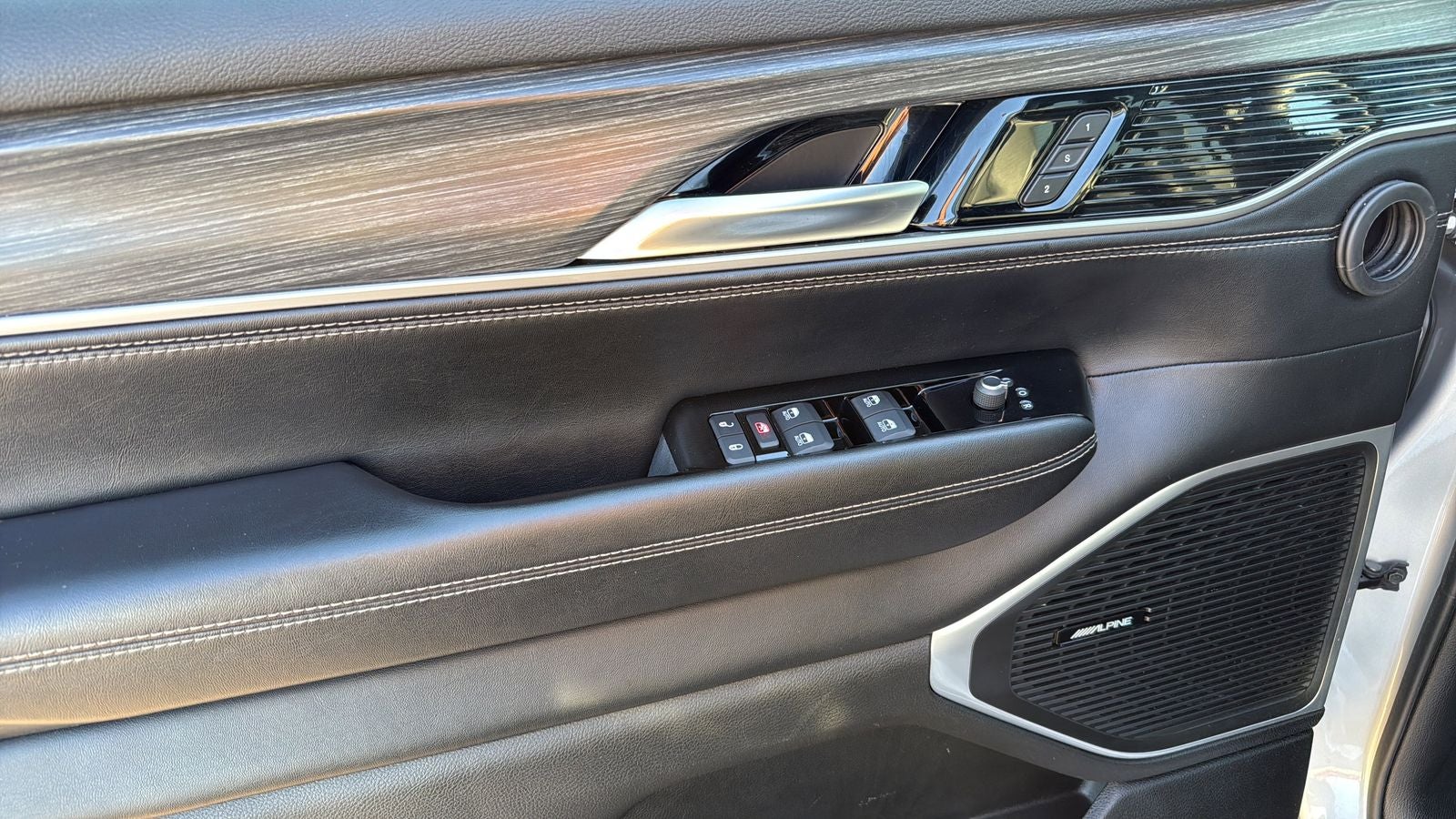 2024 Jeep Wagoneer Series II