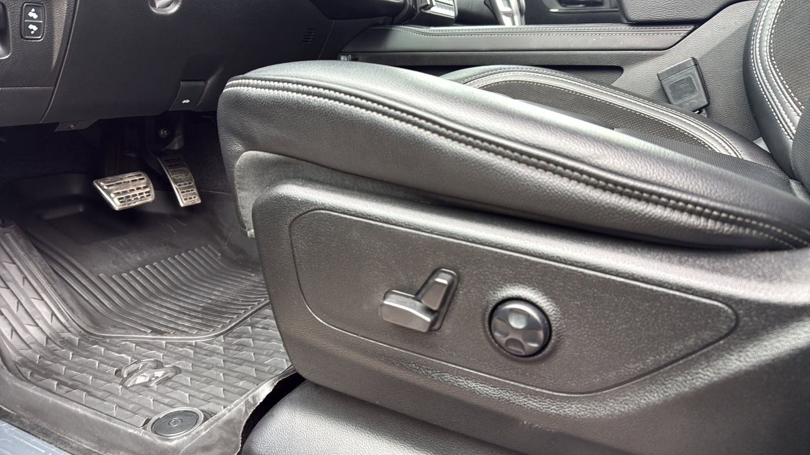 2025 RAM 1500 RHO