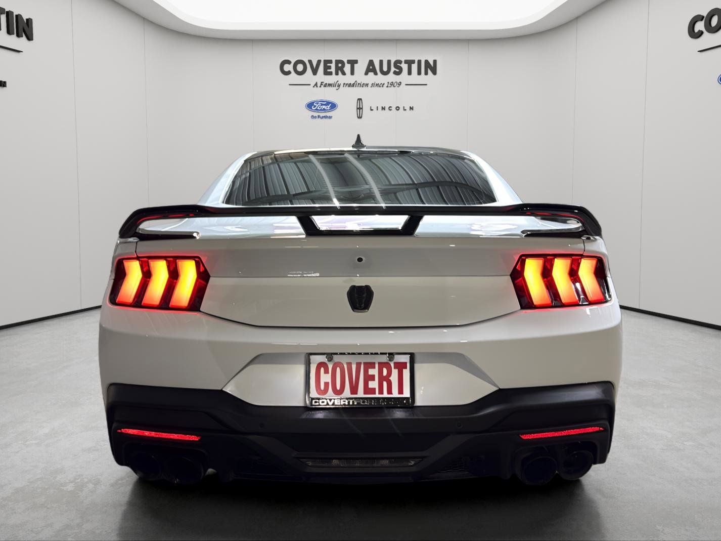 2024 Ford Mustang Dark Horse