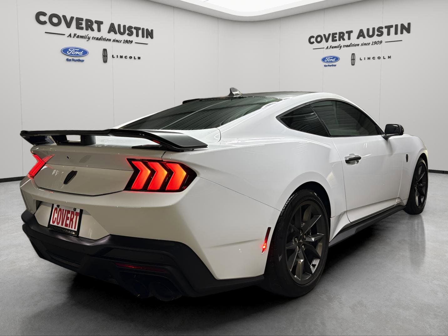 2024 Ford Mustang Dark Horse