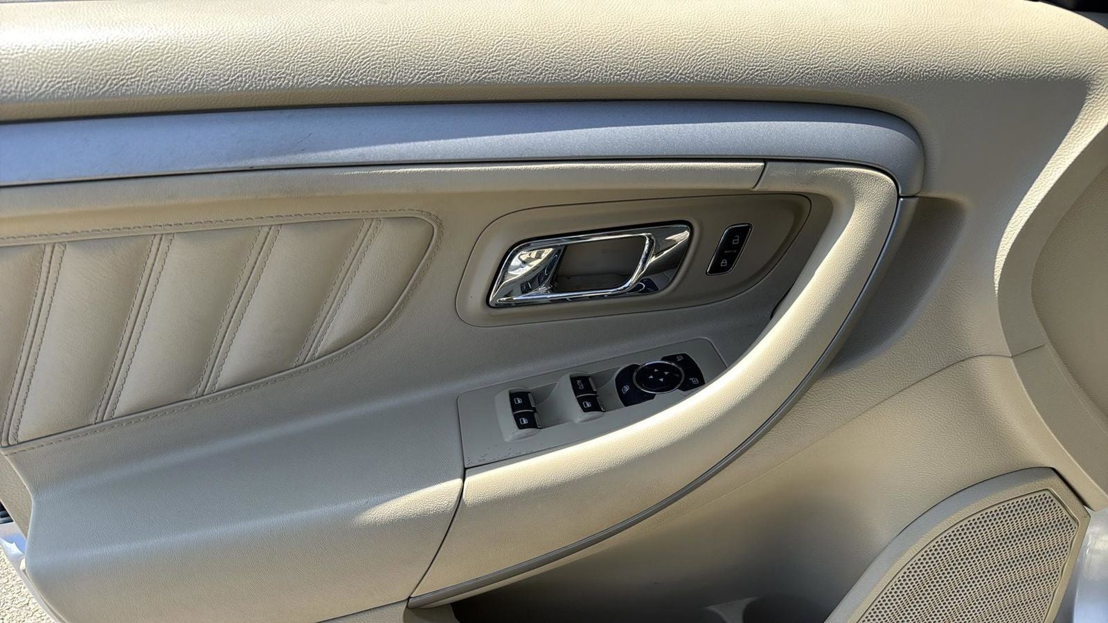 2014 Ford Taurus SEL