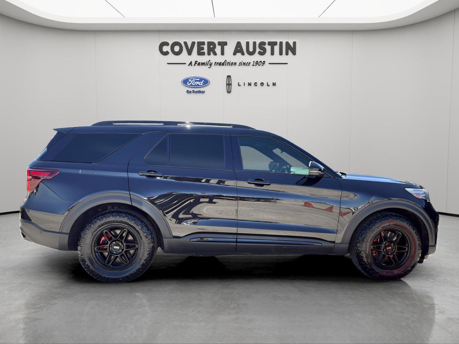 2020 Ford Explorer ST