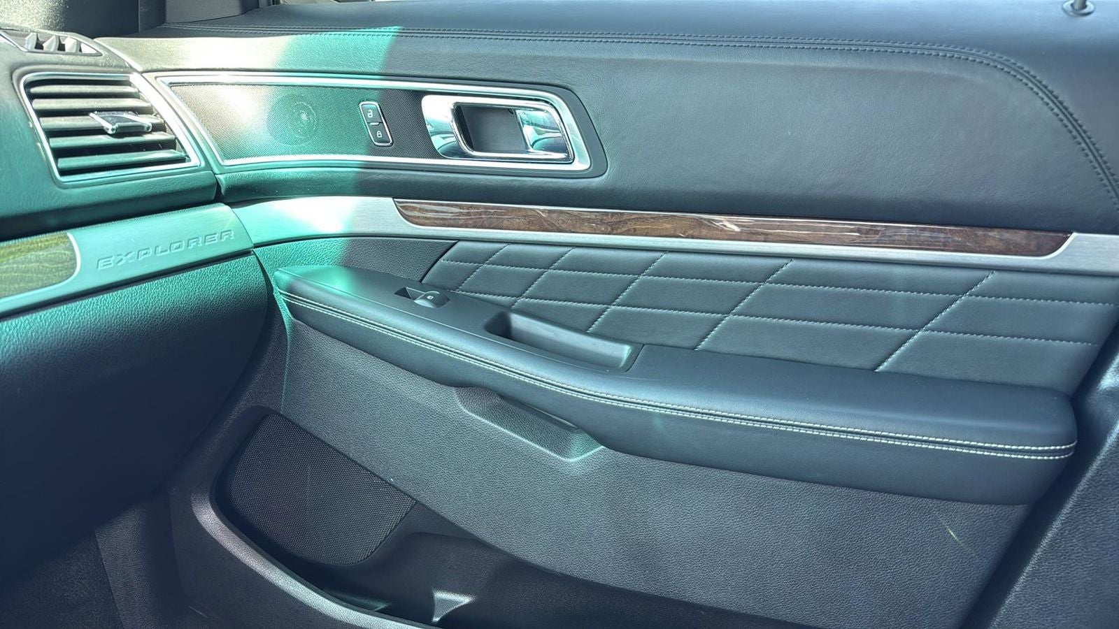 2016 Ford Explorer Platinum