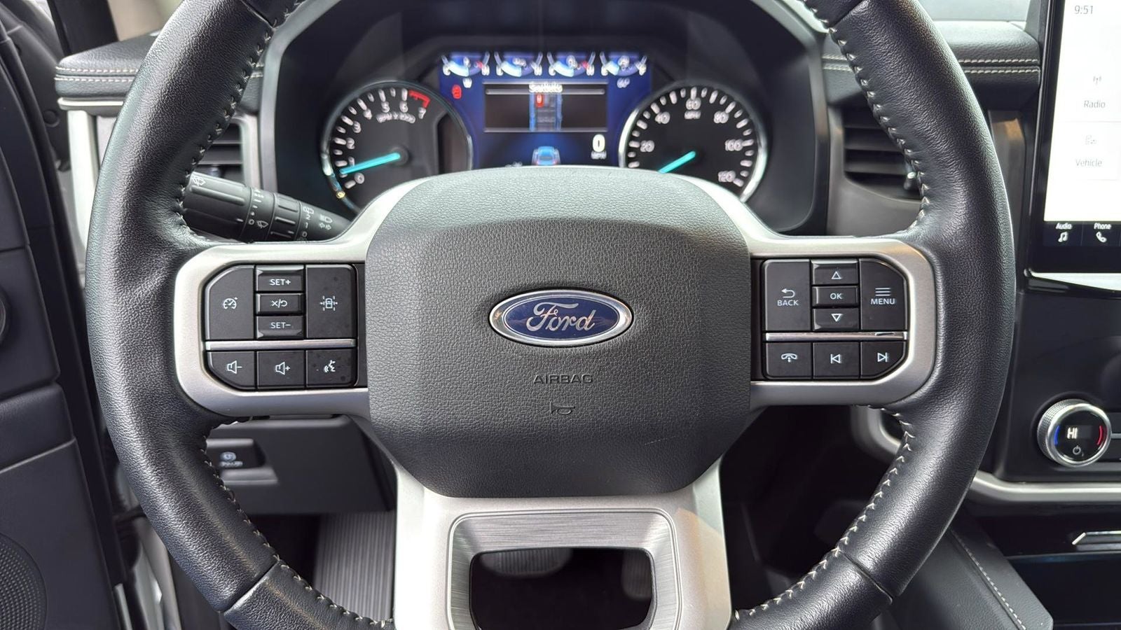 2023 Ford Expedition XLT