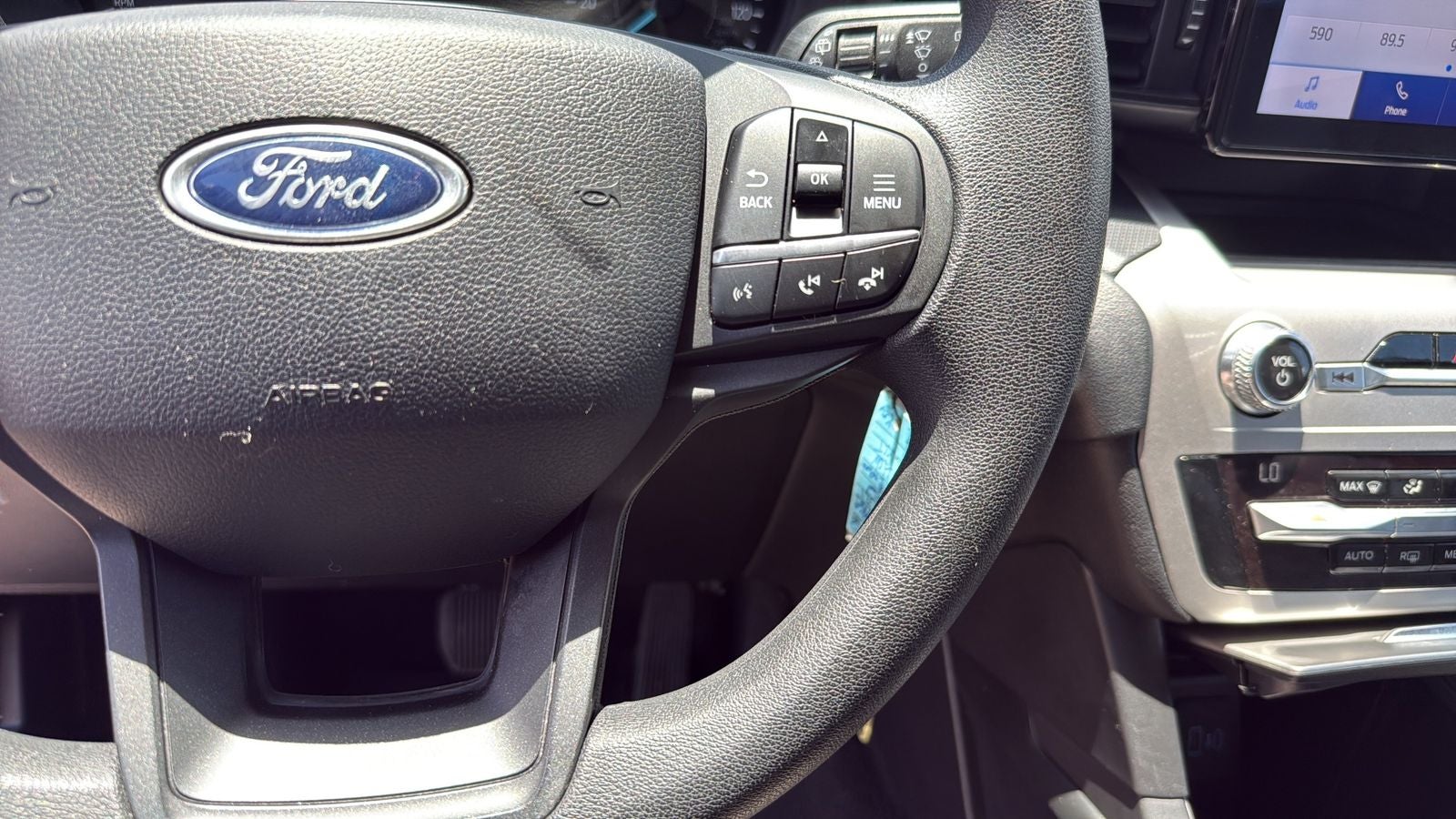 2021 Ford Explorer Base