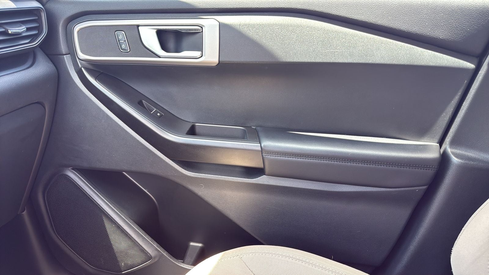 2021 Ford Explorer Base