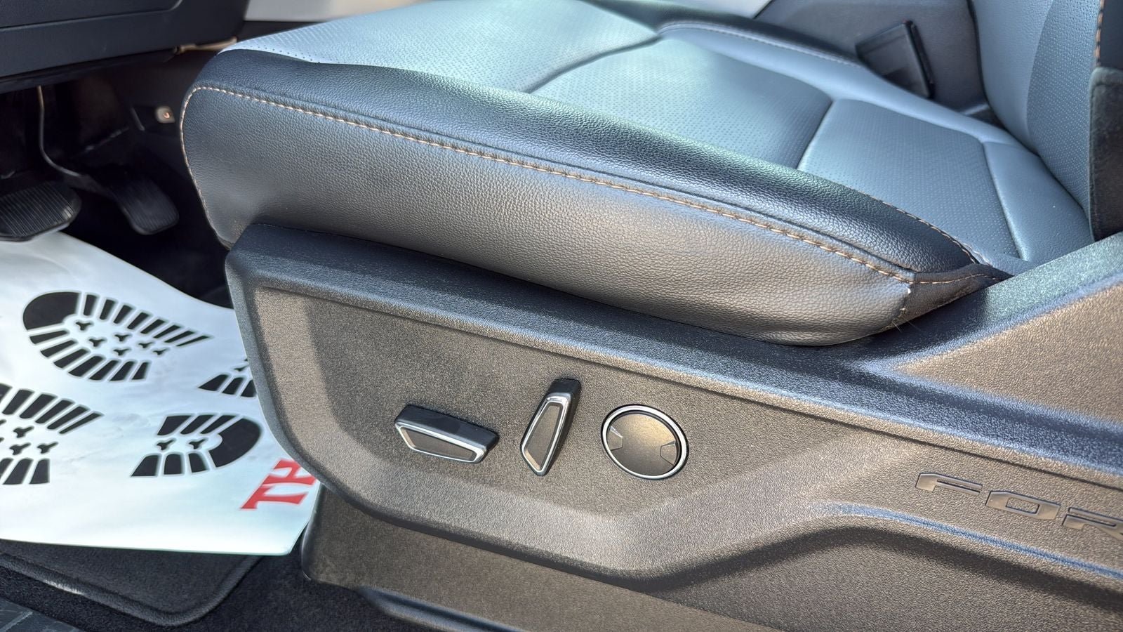 2024 Ford F-150 Lightning Lariat
