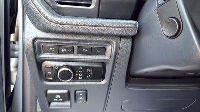 2024 Ford F-150 Lightning Lariat