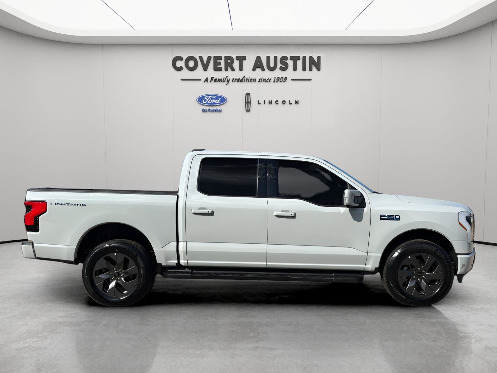 2024 Ford F-150 Lightning Lariat