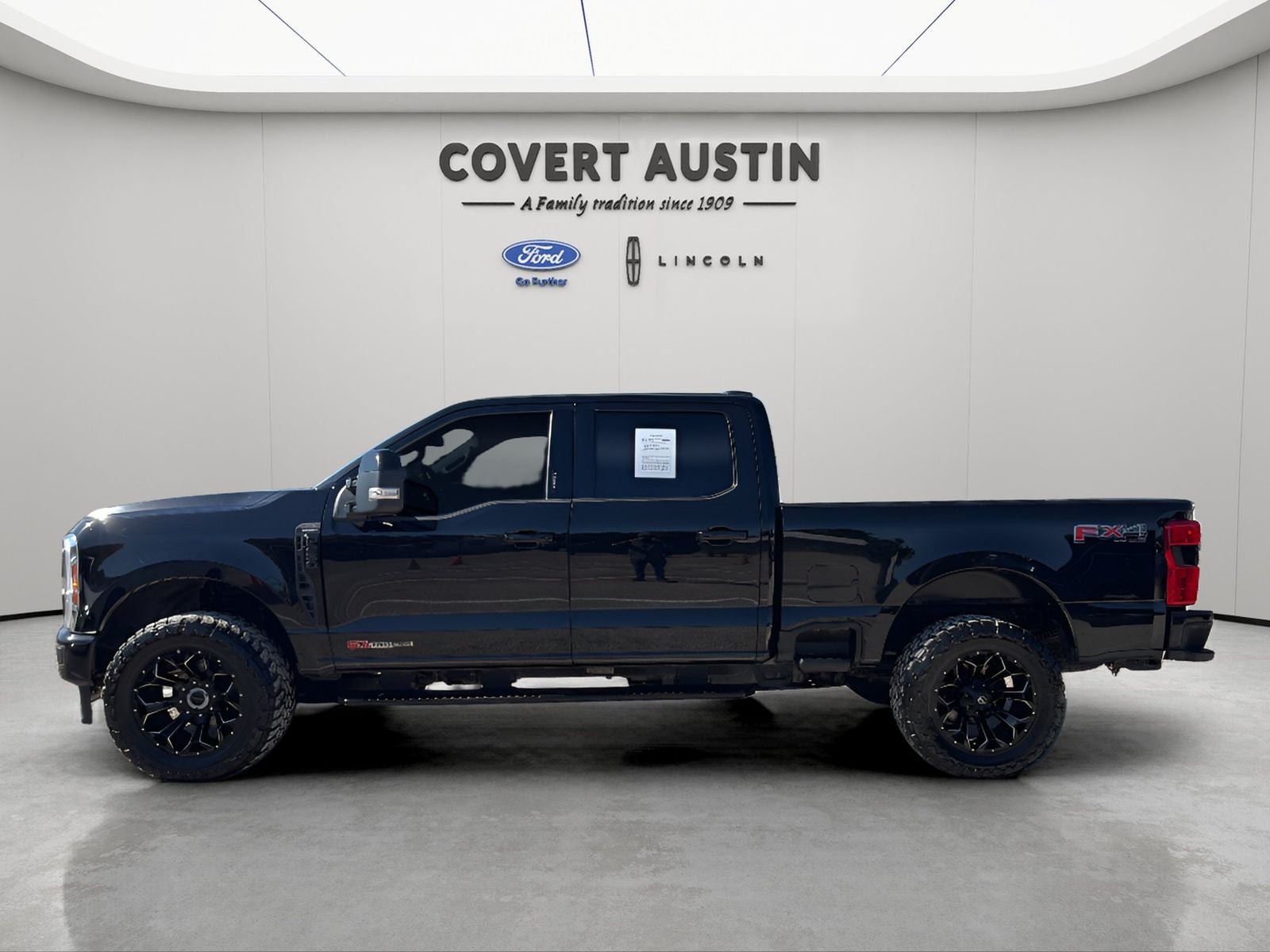 2023 Ford F-250SD Lariat