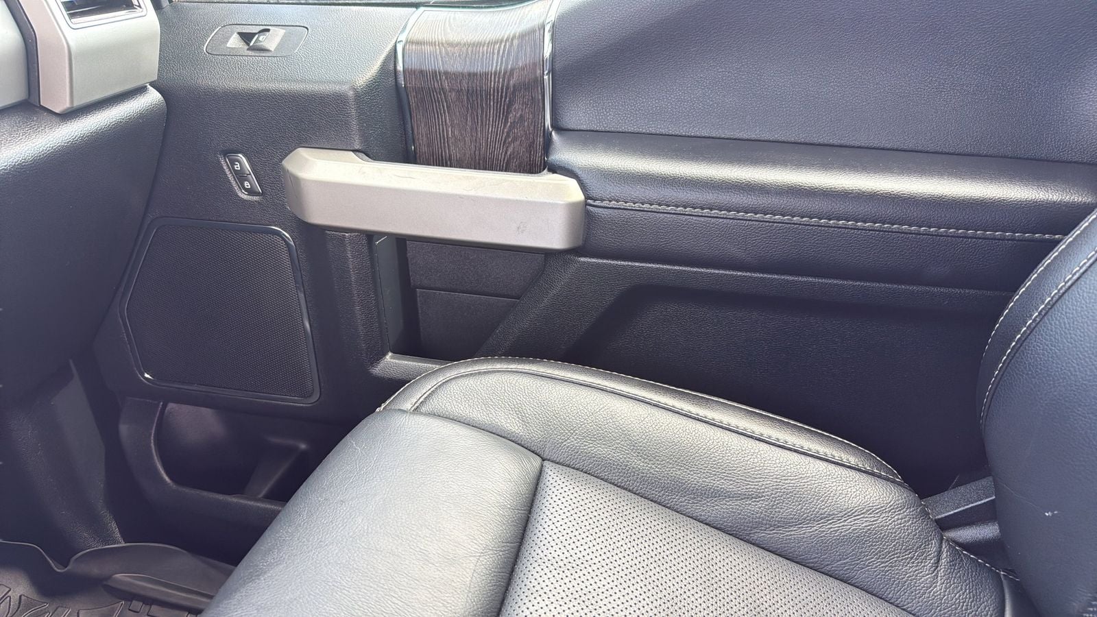 2020 Ford F-250SD Lariat