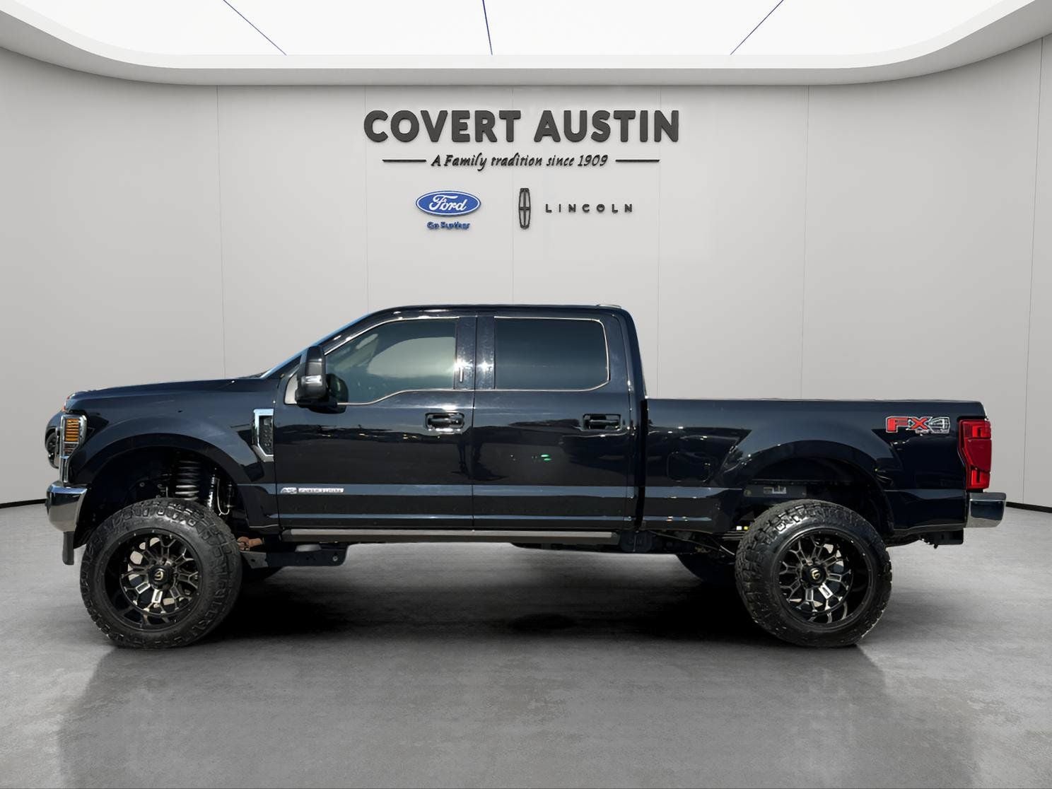 2022 Ford F-250SD Lariat