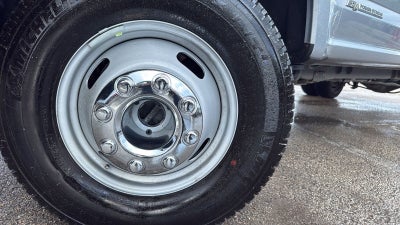 2022 Ford F-350SD Lariat