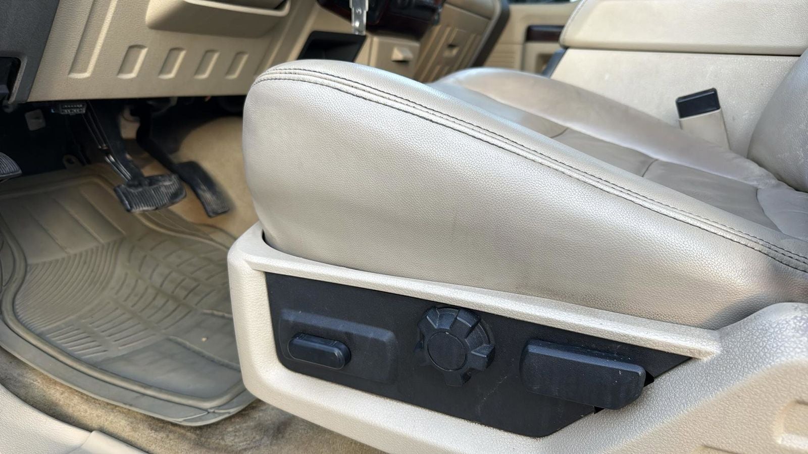 2010 Ford F-250SD Lariat