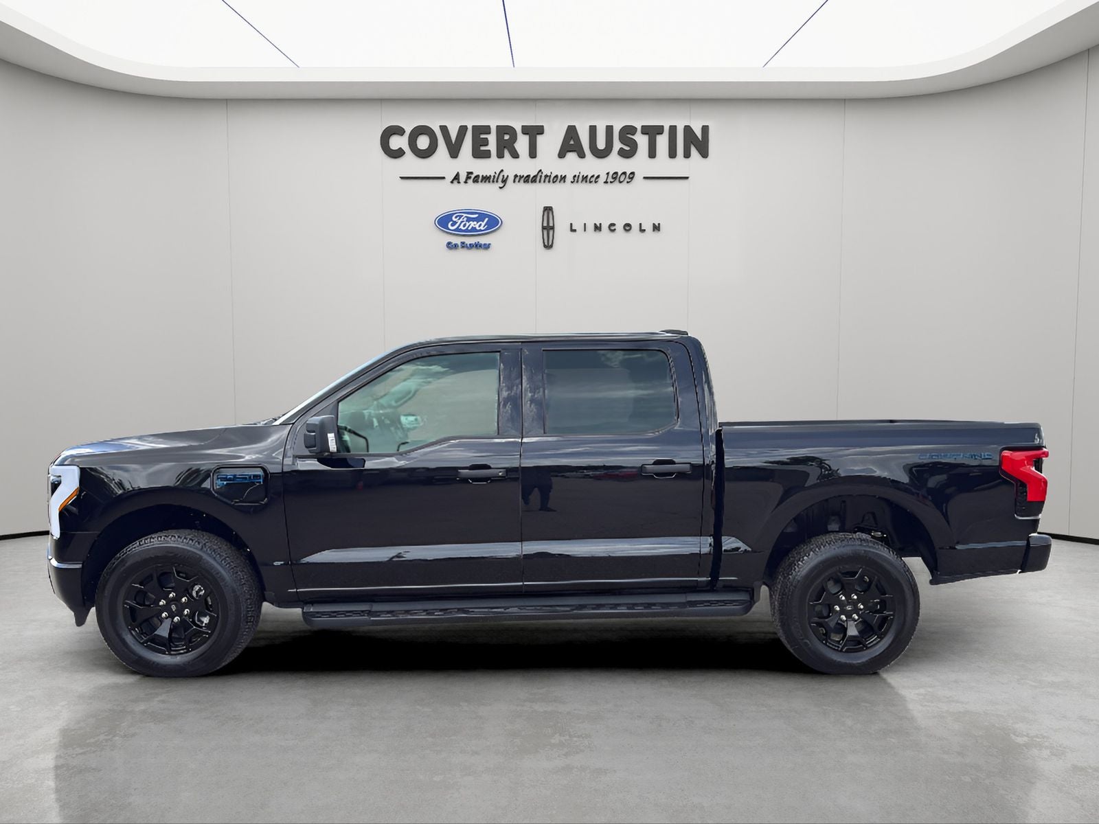 2025 Ford F-150 Lightning XLT