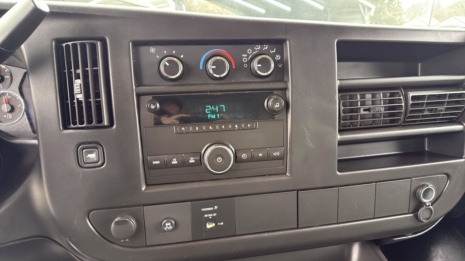 2011 Chevrolet Express 2500 Work Van Cargo