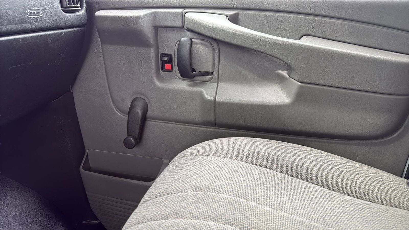 2011 Chevrolet Express 2500 Work Van Cargo