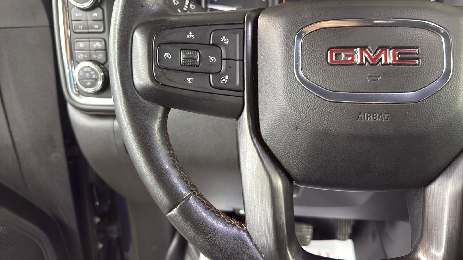 2023 GMC Sierra 2500HD AT4