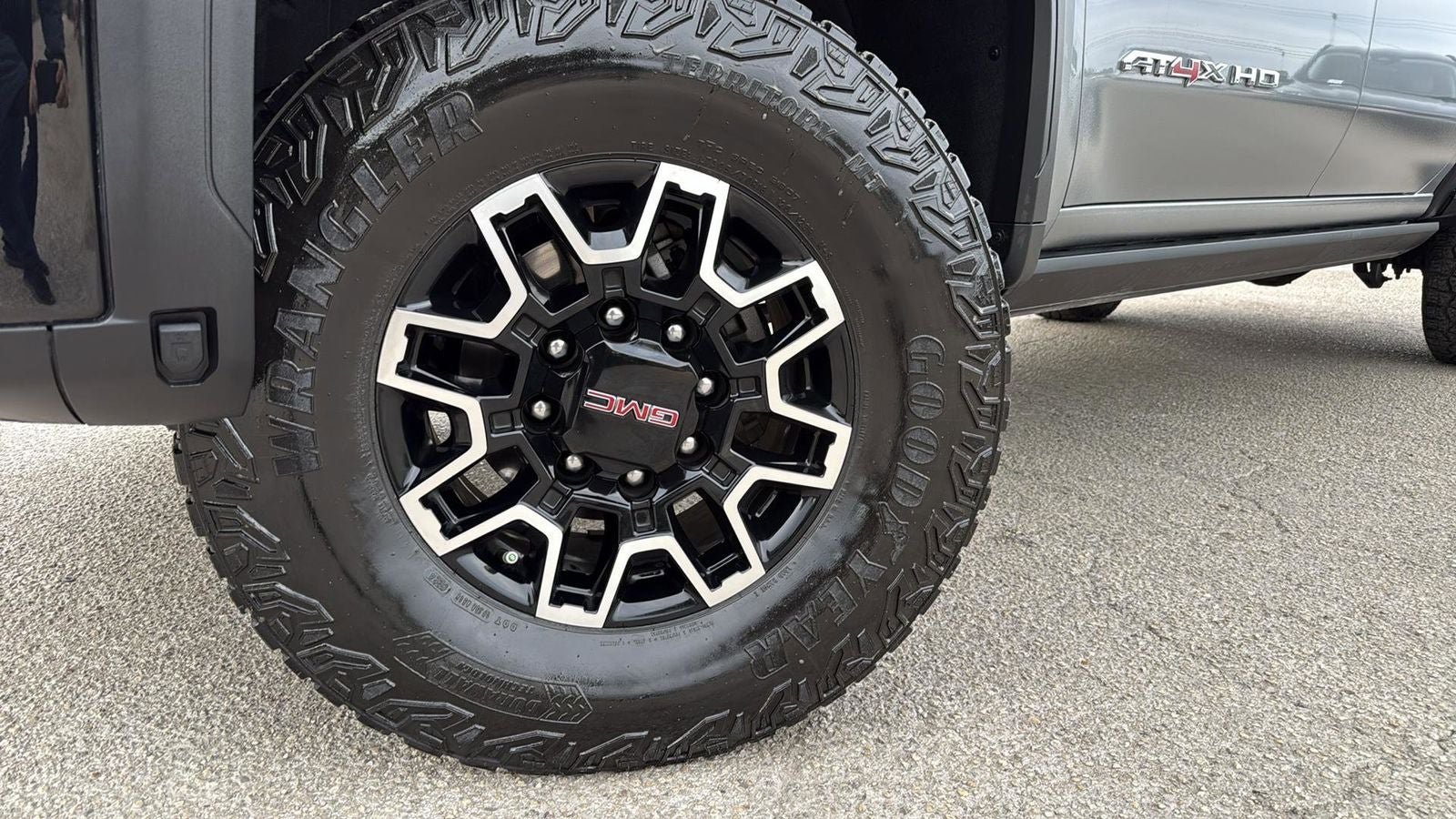 2024 GMC Sierra 2500HD AT4X