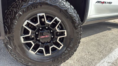 2024 GMC Sierra 2500HD AT4X