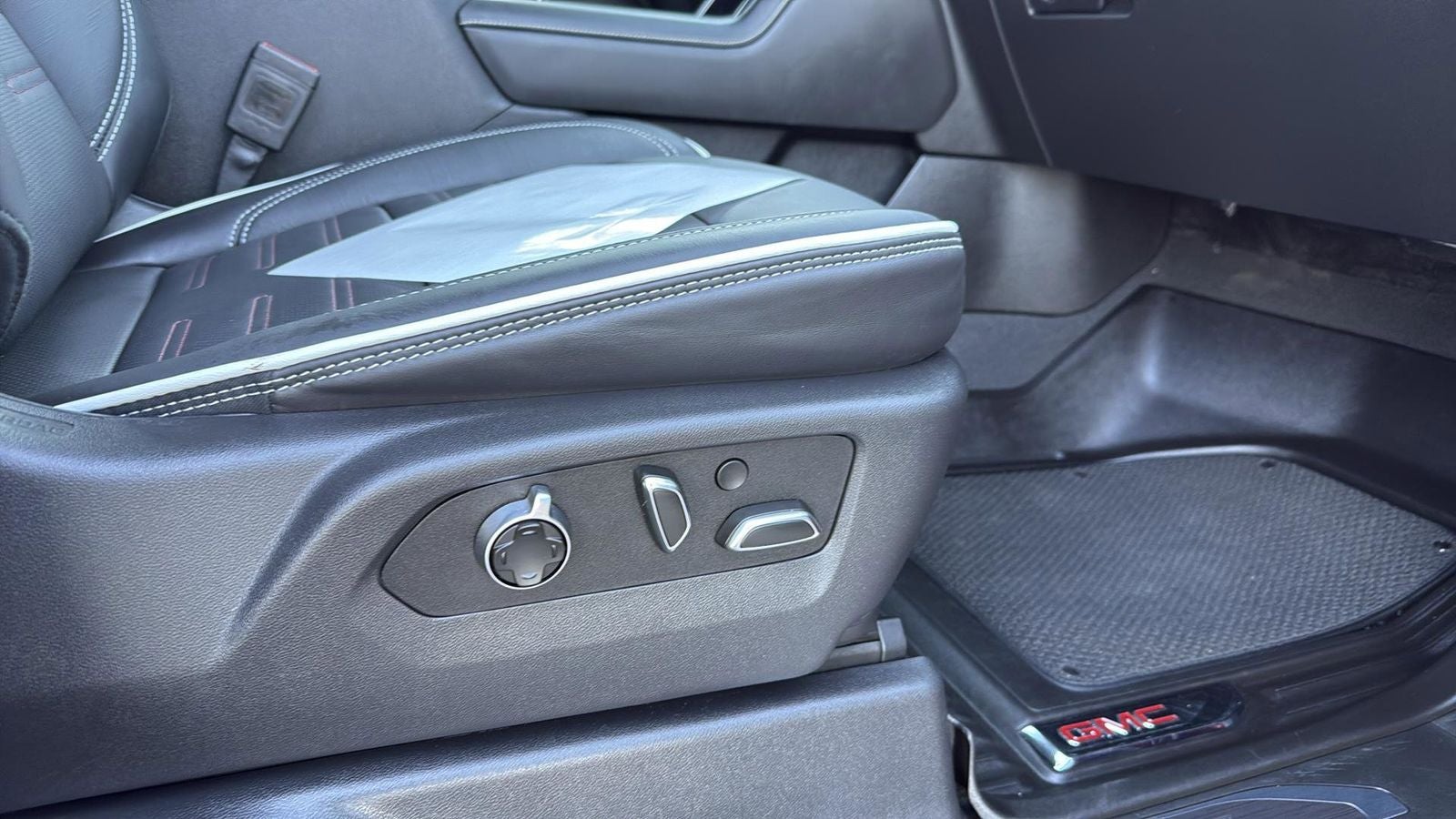 2025 GMC Sierra 2500HD AT4X