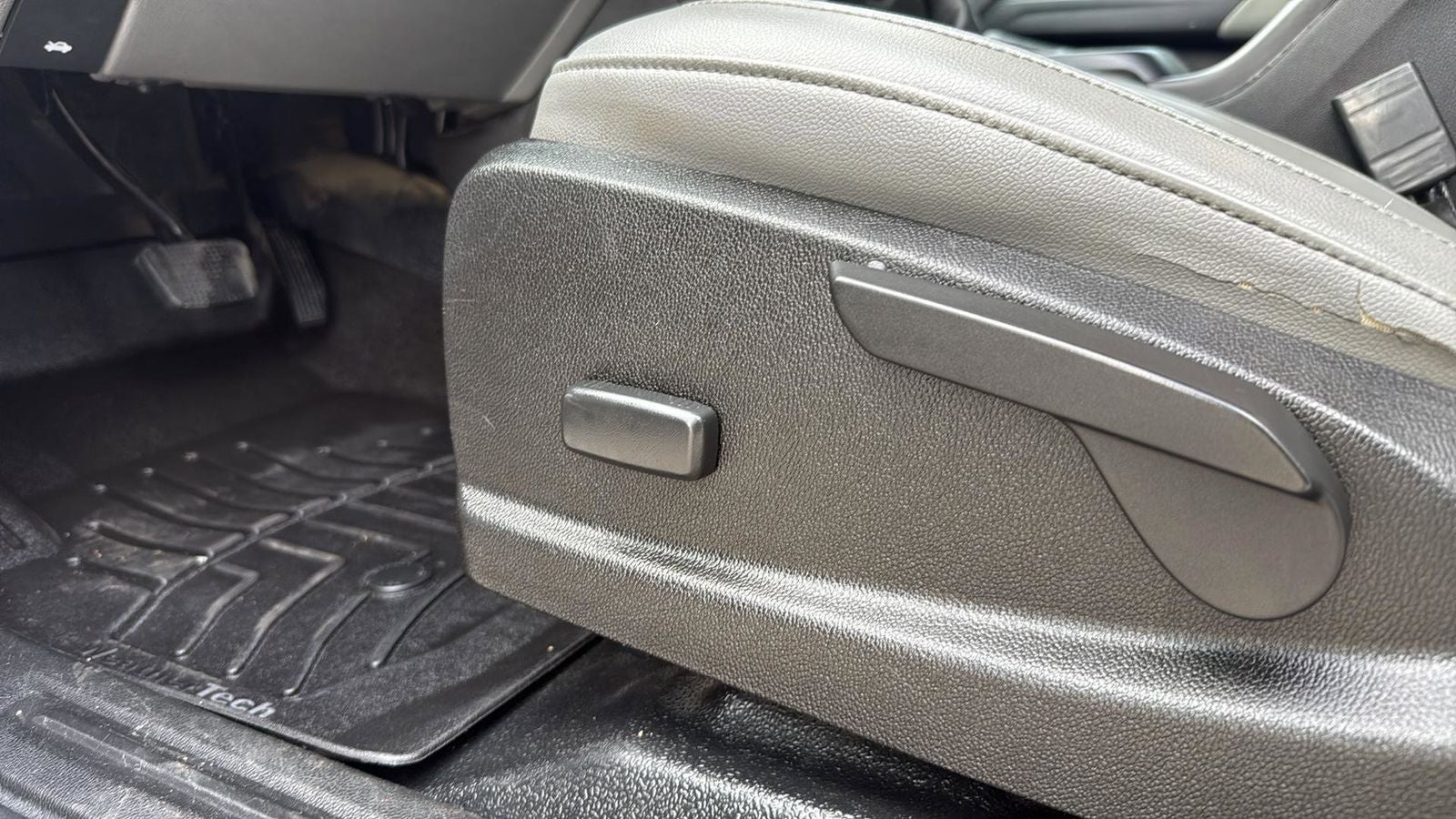 2016 GMC Canyon Base