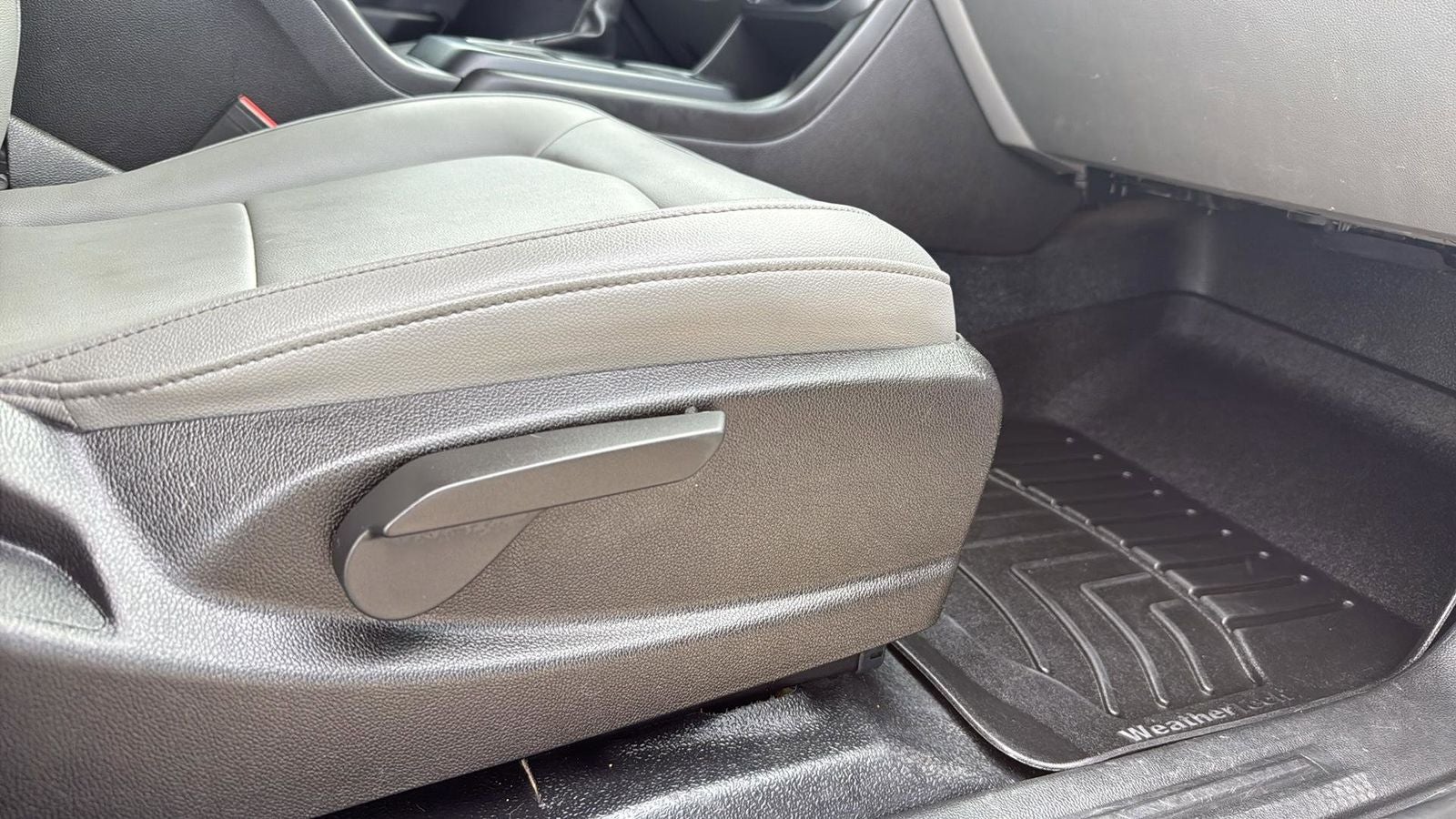 2016 GMC Canyon Base