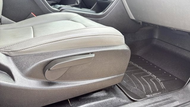 2016 GMC Canyon Base