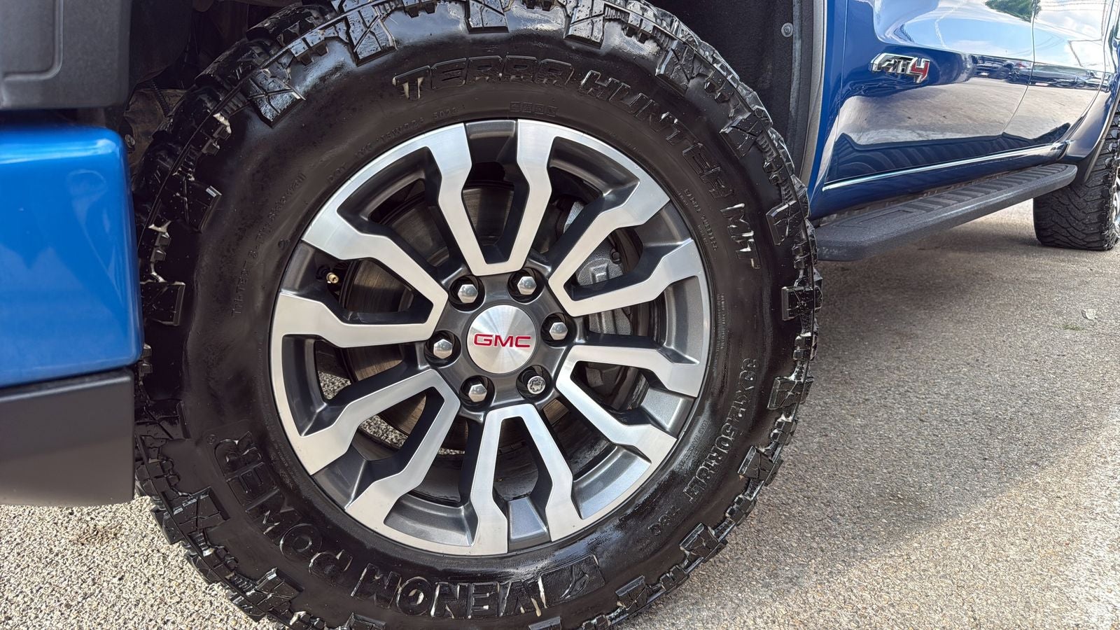 2022 GMC Sierra 1500 AT4