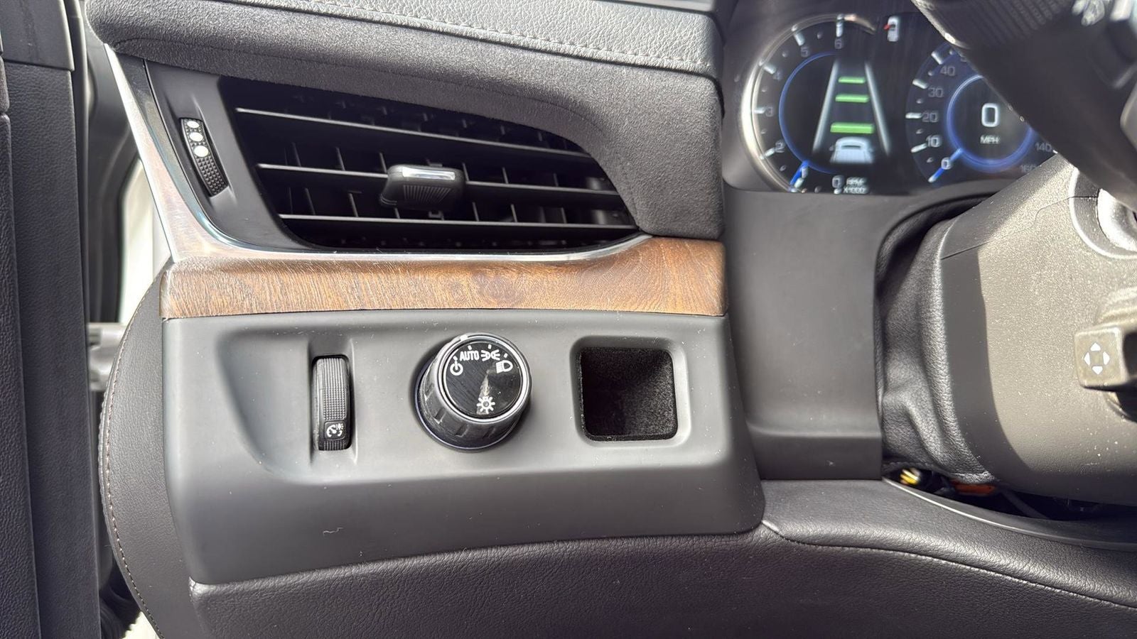 2018 Cadillac Escalade Luxury