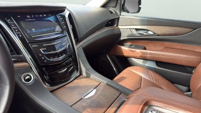 2018 Cadillac Escalade Luxury