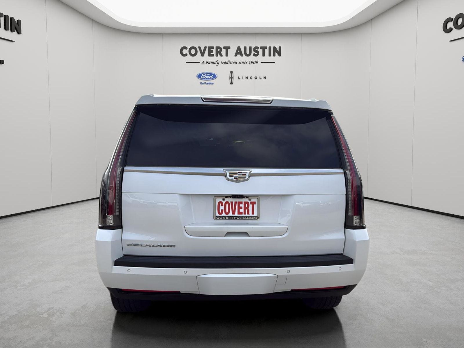 2018 Cadillac Escalade Luxury