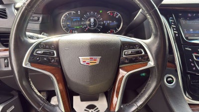 2018 Cadillac Escalade Luxury