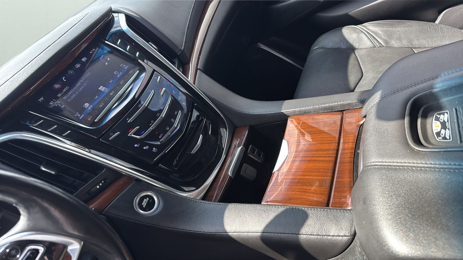 2018 Cadillac Escalade Luxury