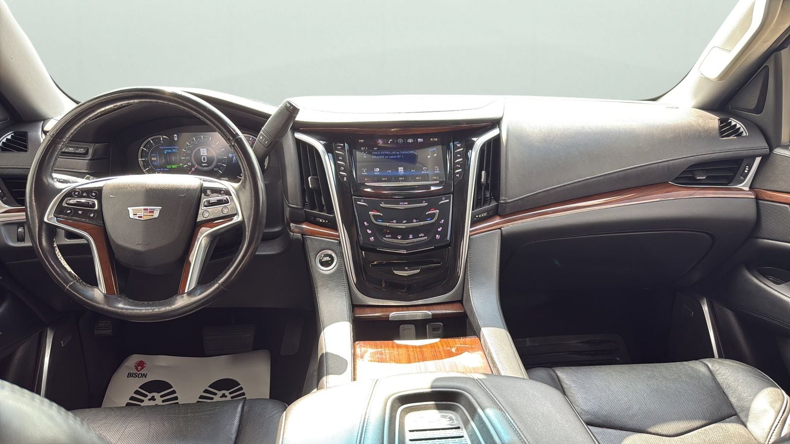 2018 Cadillac Escalade Luxury