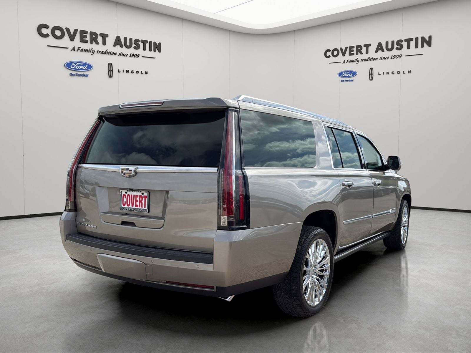 2016 Cadillac Escalade ESV Platinum Edition