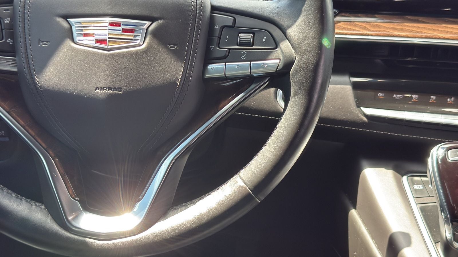 2022 Cadillac Escalade Sport Platinum