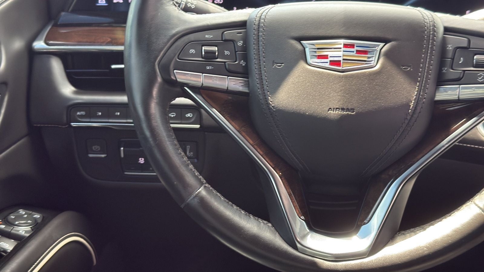 2022 Cadillac Escalade Sport Platinum