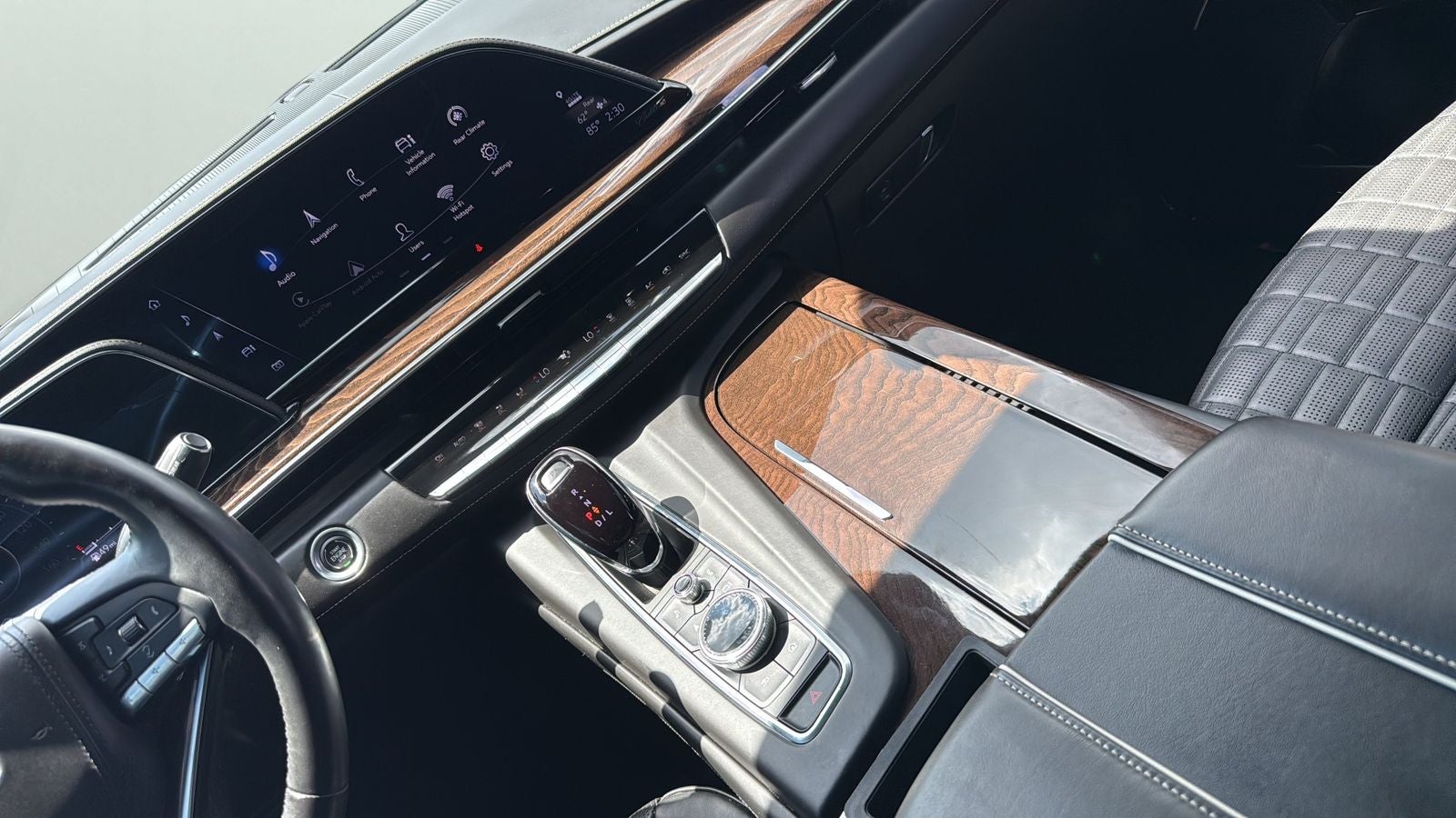 2022 Cadillac Escalade Sport Platinum