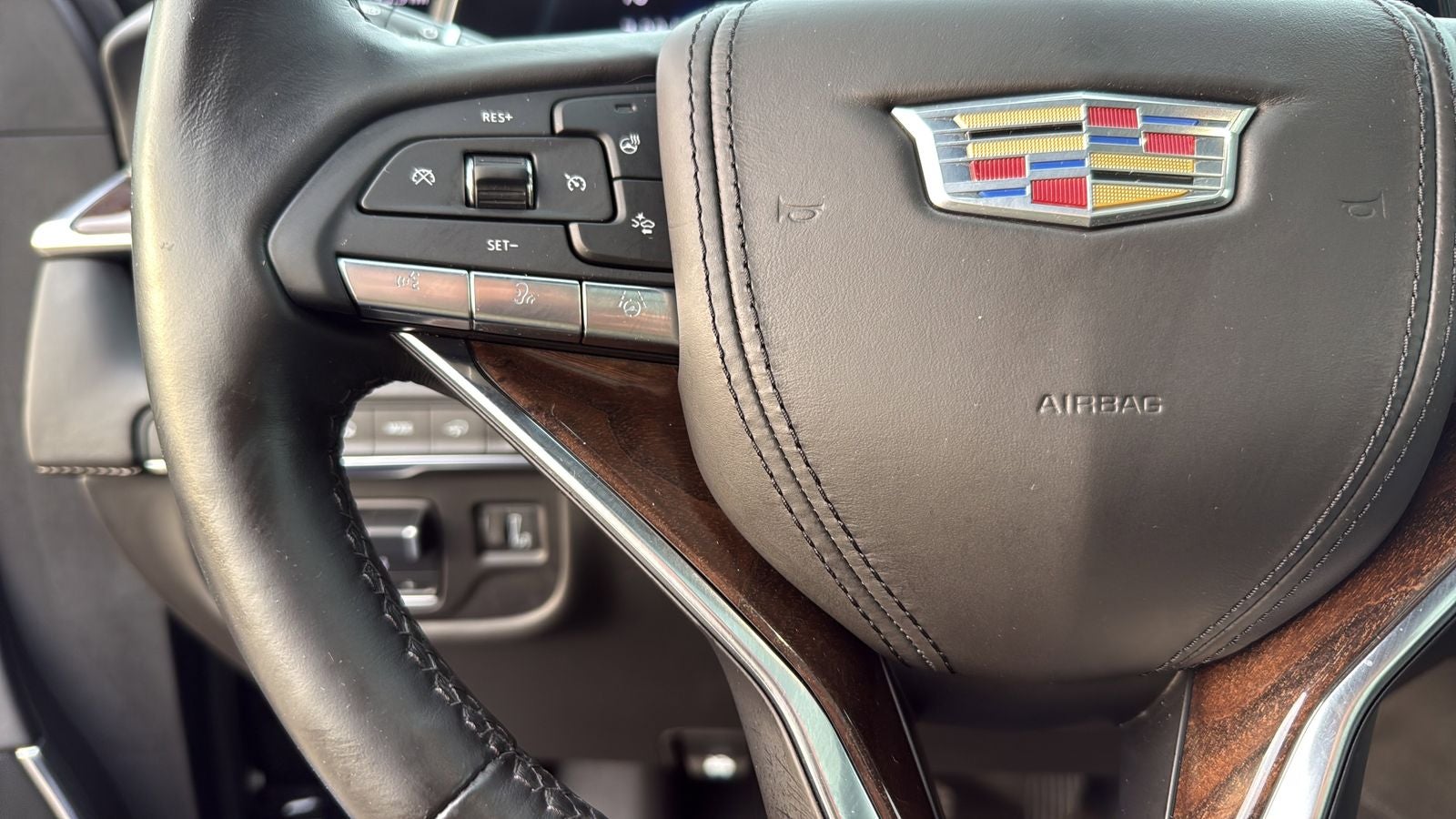 2023 Cadillac Escalade Sport Platinum